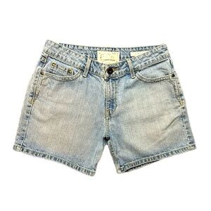 Vintage Levi’s Strauss, low rise, denim shorts. Light wash. Misses 12, s…